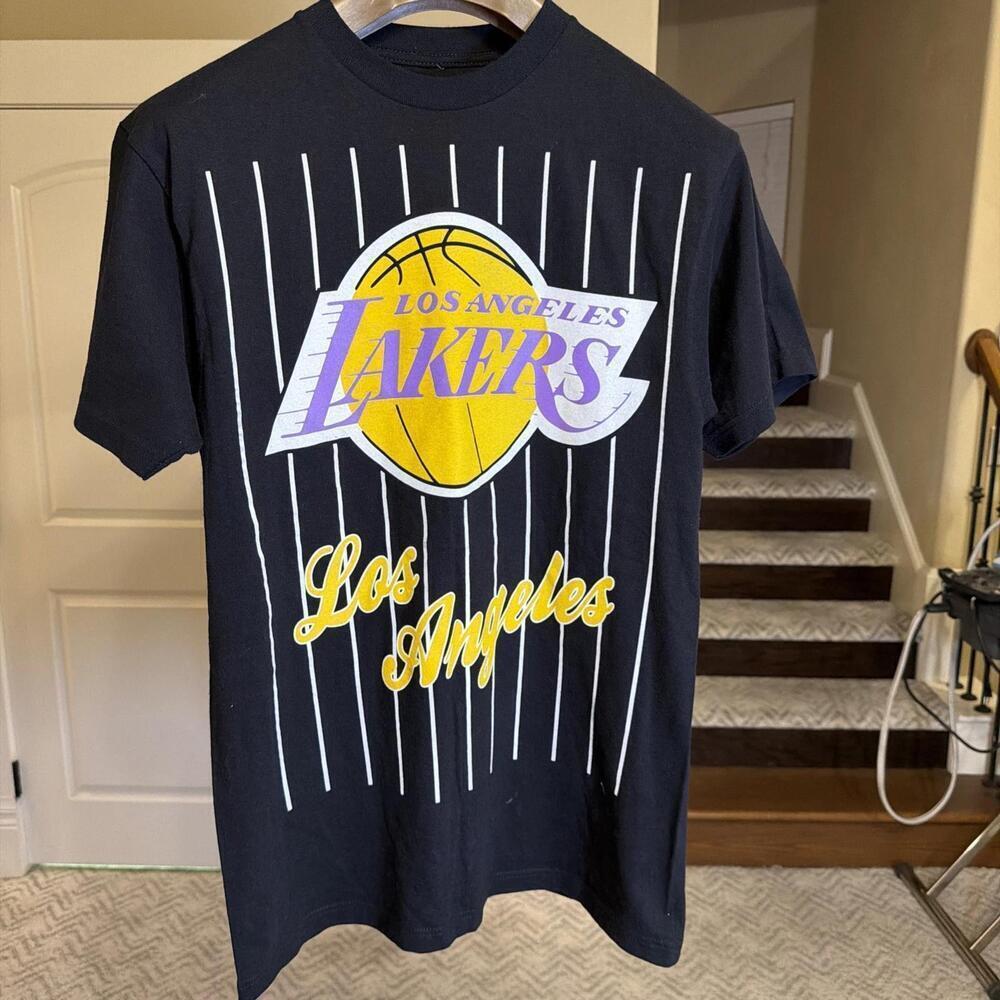 Los Angeles Lakers Hardwood Classics Logo Graphic T-Shirt